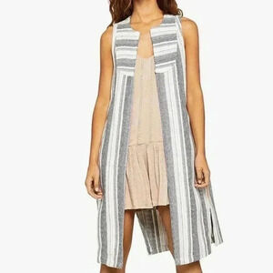 BCBGeneration Women's LACE-UP Vest, Black/Multi